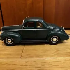 MAISTO FORD Deluxe Coupe 1939,