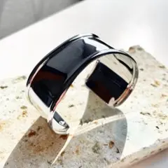 Item thumbnail for item 793a5bd7-7397-406c-809c-1295752ca057