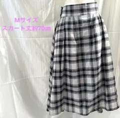 ❤️マジェンダ　黒白チェック フレアスカート Mサイズ　スカート丈約70㎝のサムネイル