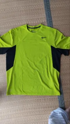 Nike Drifit 黄緑色 Tシャツ