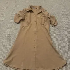 ベージュ 半袖 襟付き ワンピース