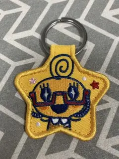 たまごっち　プチプチおみせっちCAPCOM CAFE 刺繍キーホルダー めめっち