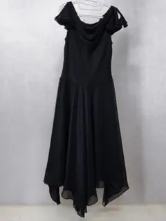 La Defenceシフォン オフショルダー ブラックドレス