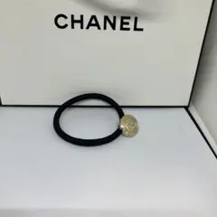 新品CHANEL ノベルティ黒いヘアゴム 金色チャーム付き
