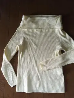 【セール】ニット トップス カットソー　オフショルダー