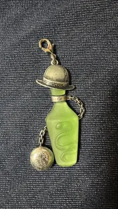 ディズニー　ホーンテッドマンション　ヒッチハイクゴーストチャーム