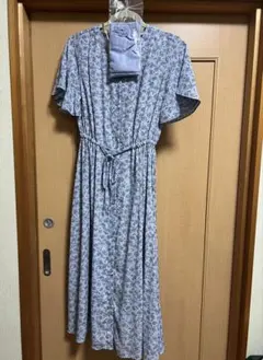 花柄薄紫色ロングワンピース