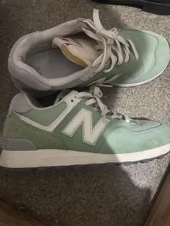 ぺ*送様 New Balance スニーカー　レディースでも
