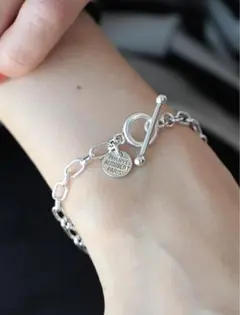 Item thumbnail for item d6fe7259-4382-4b05-bd48-d80173673446