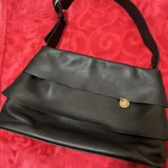 ニナリッチ　フリルバック　本革ブラック　ワンハンドル　シンプル　週末限定価格