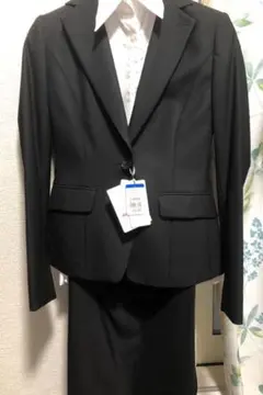 洋服の青山 PERSONSシリーズタグ付き　黒　無地