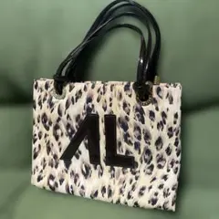 Item thumbnail for item d6f85328-fc01-4af4-8922-cc644a7629c6