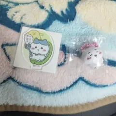 ちいかわ　ハチワレ　アクスタ、キーホルダーセット