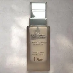 Dior プレステージ ホワイト ル プロテクターUV ミネラルBB 00