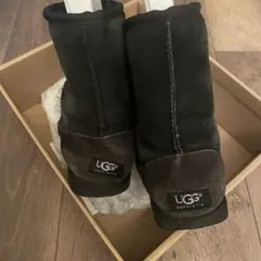 UGG クラシックショート　ブラック