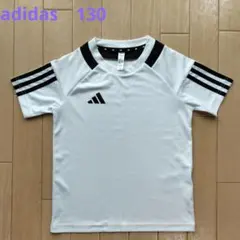 adidas ホワイト Tシャツ 130サイズ　記名なし