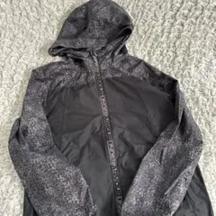 UNDER ARMOUR トップス