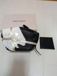 新品JUNKO SHIMADA 　お花　ポーチ ハンカチ ミラー　セットのサムネイル