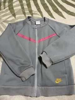 Nike グレー ジャージ 130cm