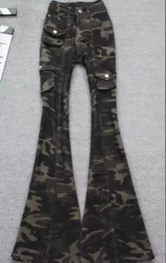 迷彩柄フレアパンツサイドポケット付き y2k グラフィックギャル00s グランジ