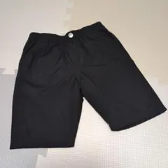 110サイズ 黒 ハーフパンツ