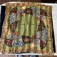 伝統横浜スカーフの動物柄のスカーフ 。