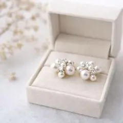 パール ピアス イヤリング 小ぶり フラワー ビジュー 結婚式 入学式　母の日