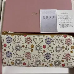 【未使用新品】友禅文庫 ねこ柄 薄型ファスナー長財布 牛革 日本製のサムネイル