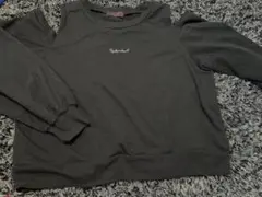 ラブトキ　肩出しトレーナー