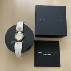 MARC BY MARC JACOBS ホワイトレザー腕時計