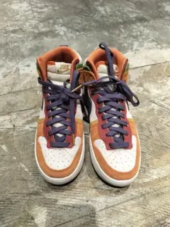 NIKE W DUNK HI PRM ナイキ　ダンクハイ　レディース