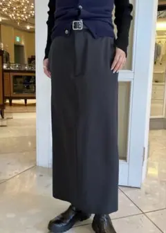 YLEVE イレーヴ　WOOL GABARDINE タイトSK