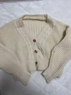 アイボリー Vネック ケーブル編み カーディガン