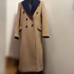 ベージュ ネイビー ダブルブレスト ロングコートのサムネイル
