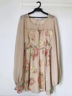 リップサービス シフォン 花柄ワンピース