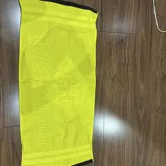 阪神タイガース✨2022シーズンシート タオル イエロー　新品✨