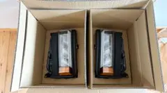 ランドクルーザー250 純正 角目ヘッドライト 左右セットのサムネイル