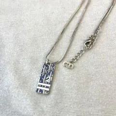 Christian Dior トロッター ナンバー2 ネックレス 箱ありのサムネイル