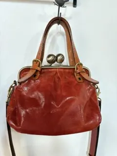 ショルダーバッグ　革