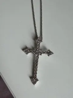 スワロフスキー　クリスタル　クロスネックレス