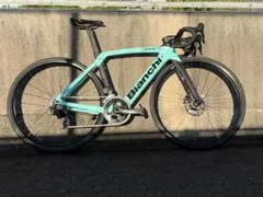 『送料込み』Bianchi Oltre XR4 disc SRAM RIVALのサムネイル