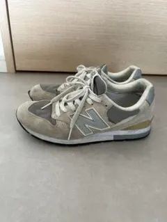 ニューバランス スニーカー