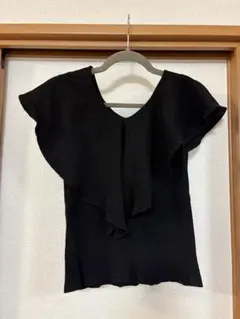 One Way GLAMOROUS リブフリルノースリーブ ブラックのサムネイル