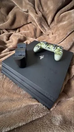 PS4 Pro 1TB 本体 迷彩コントローラー 充電スタンド ケーブル付