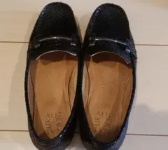 Naturalizer ブラック パイソン柄 ローファーのサムネイル