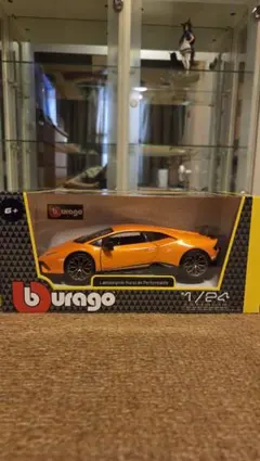 1/24 bburago Lamborghini ウラカン ペルフォルマンテのサムネイル