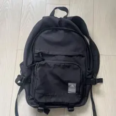 adidas ブラック リュック・バックパック　通学　部活