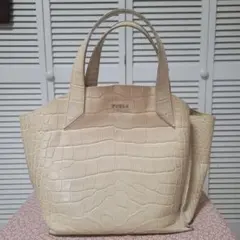 フルラ FURLA トートバッグ腕掛け レザー クリームベージュクロコ型 