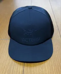 T*u様 ARC'TERYX ブラック キャップ メッシュ アークテリクス ARC'TERYX ブラックメッシュキャップ - メルカリ