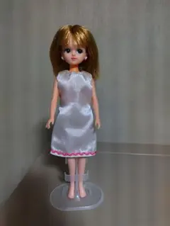 リカちゃん人形　ワンピース